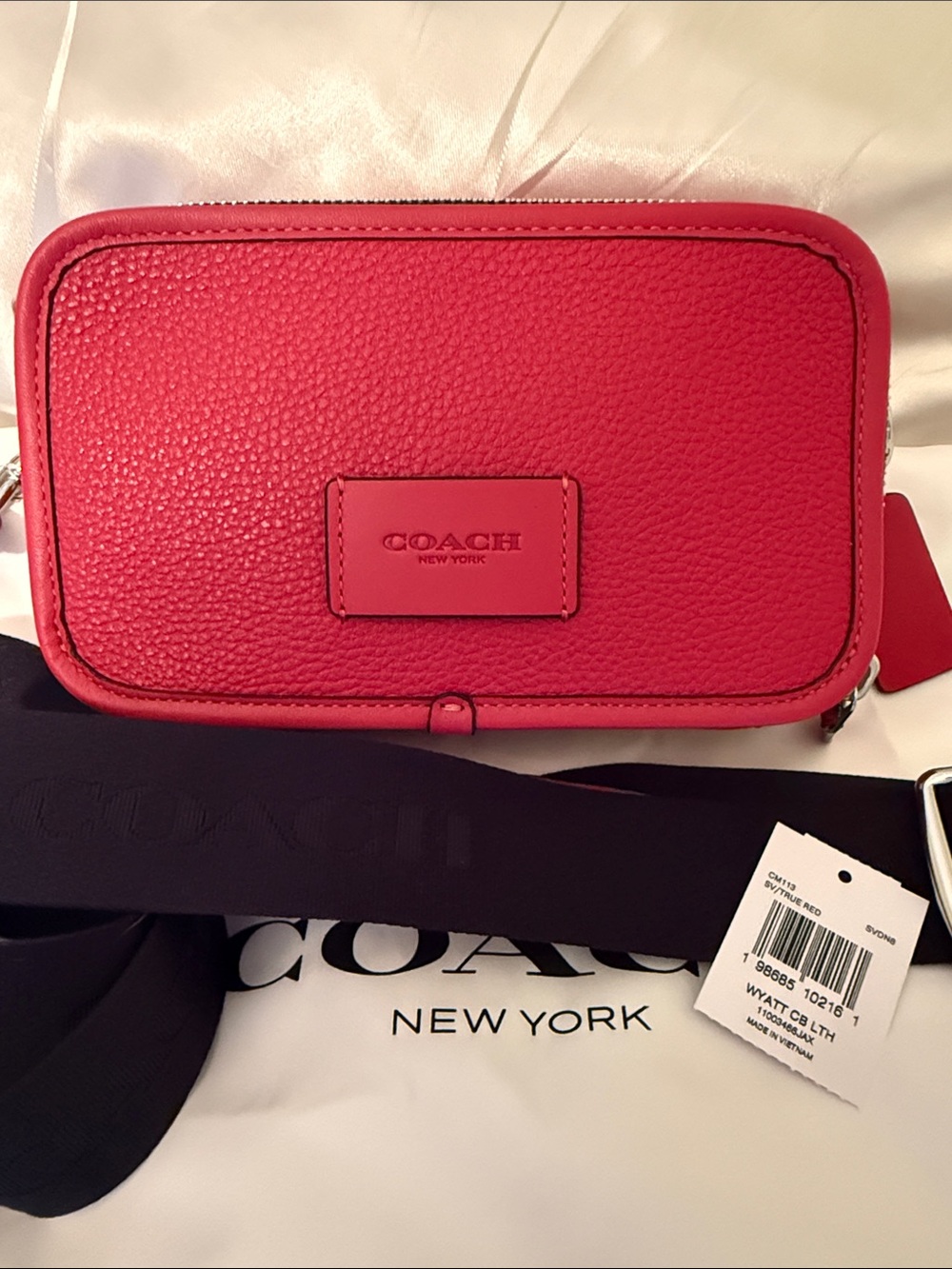 ❤️🖤Coach NWT True Red Pebble Leather Wyatt Crossbody Bag with Silver Hardware - Picture 2 of 8